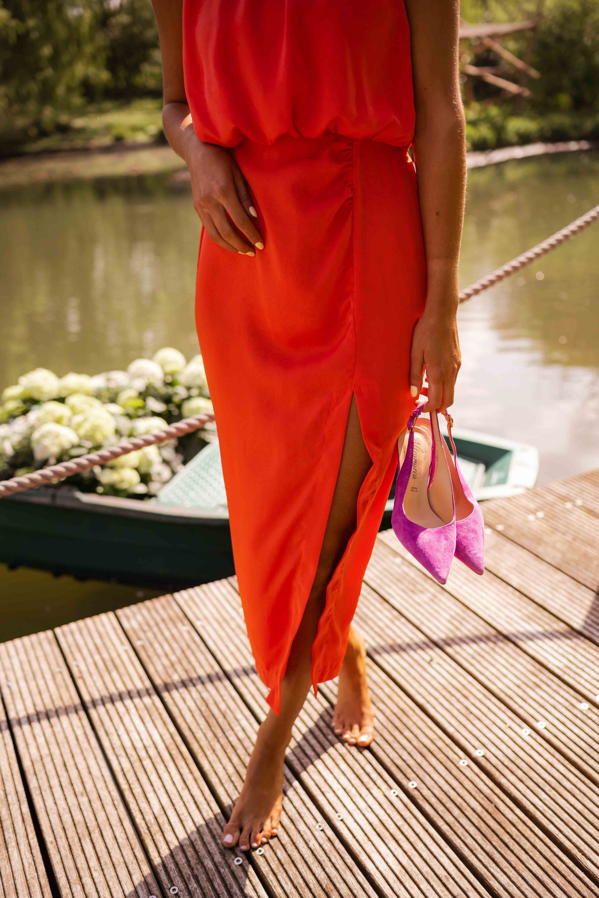 Women's Sleeveless Midi Dress