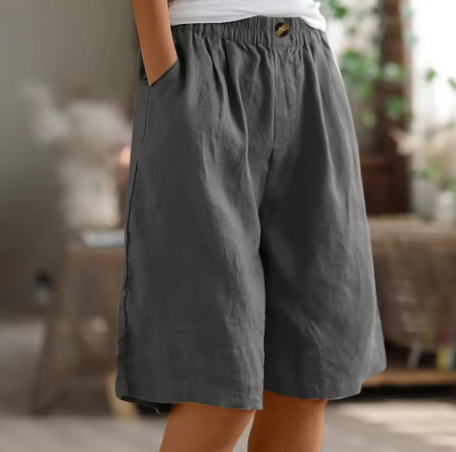 Olivia | Women's Shorts Relaxed Fit Mid-Thigh 1